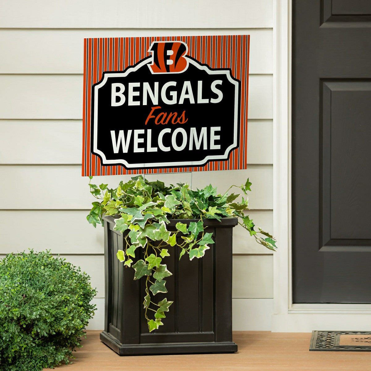 Cincinnati Bengals Coroplast Yard Sign, "Fans Welcome" - NFL Home
