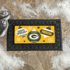 Green Bay Packers Holiday Flocked Coir Sassafras Switch Mat, 22"x10" - NFL