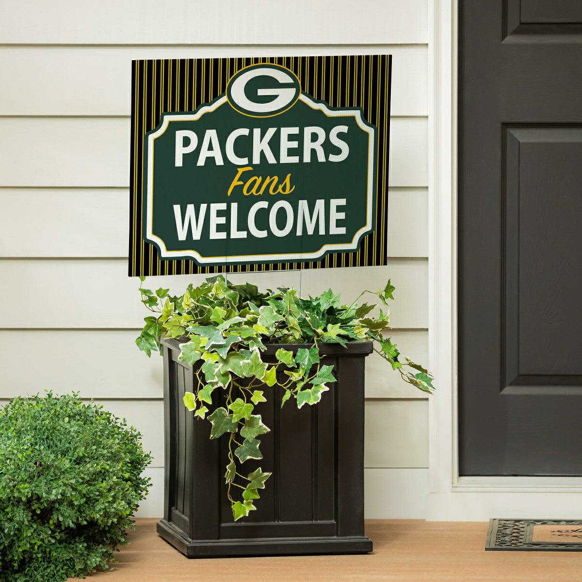 Green Bay Packers Coroplast Yard Sign, "Fans Welcome" - NFL Home