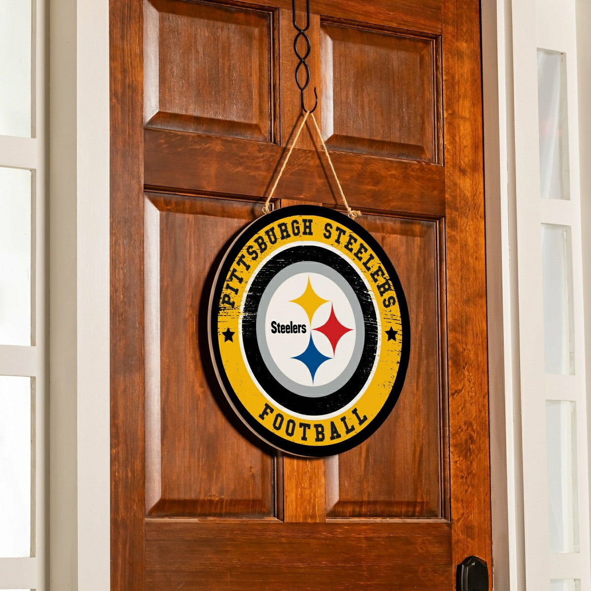 Pittsburgh Steelers Round Door Décor with Hanging Rope, 18x18 - NFL Home