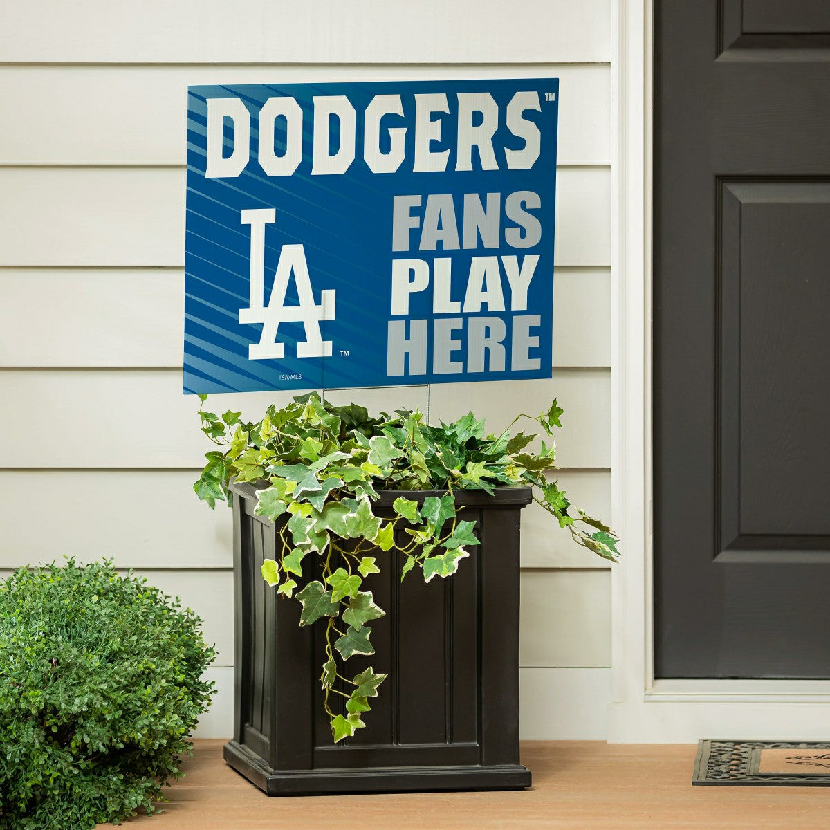 Los Angeles Dodgers Coroplast Yard Sign "Fans Play Here" - MLB Home