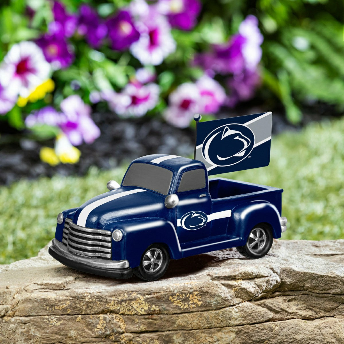 Detroit Lions Rally Truck Statue - Collegiate Home
