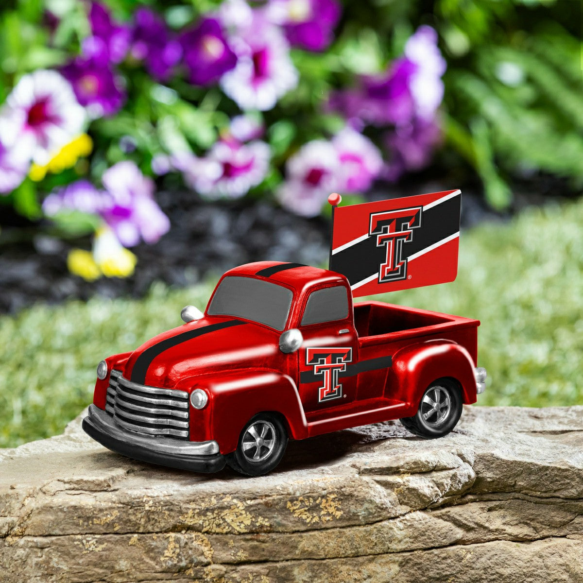 Detroit Lions Rally Truck Statue - Collegiate Home