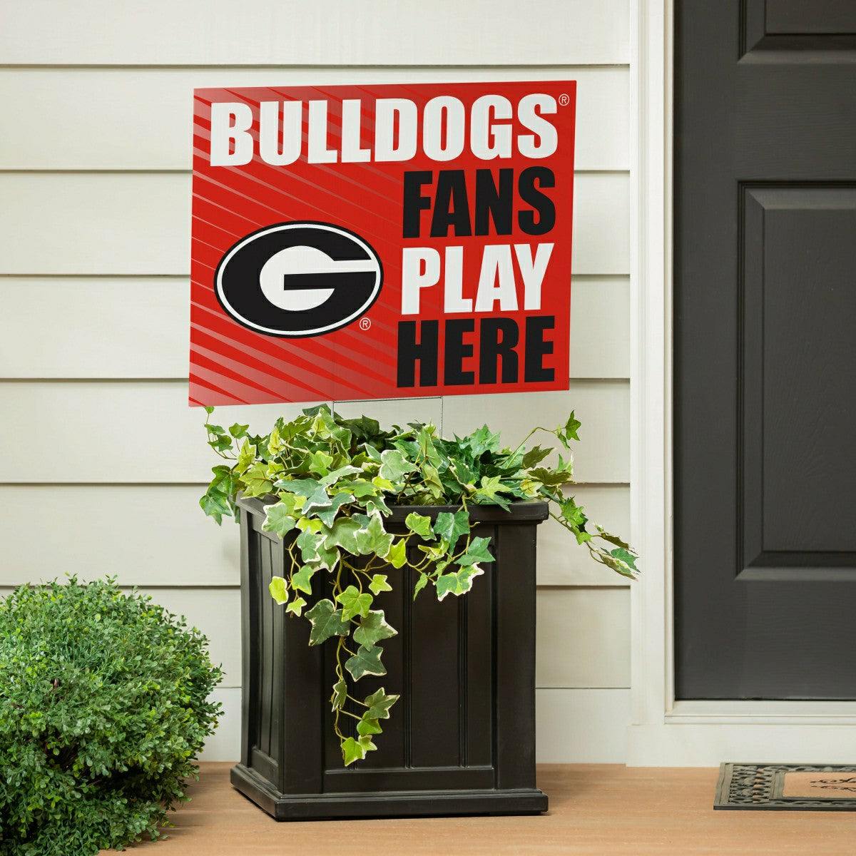 University of Georgia Coroplast Yard Sign "Fans Play Here" - Collegiate Home