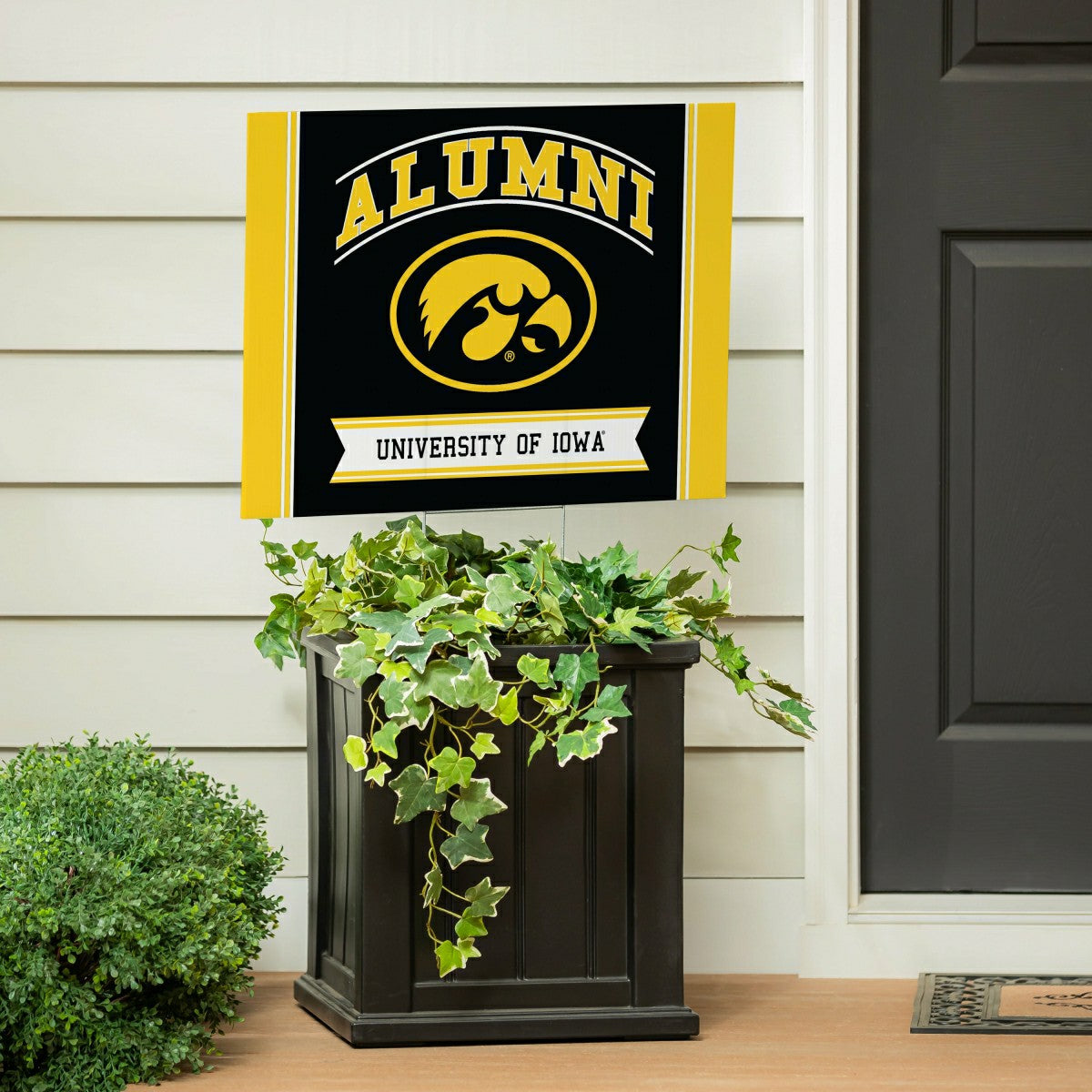 University of Iowa Coroplast Yard Sign Alumni - Collegiate Home